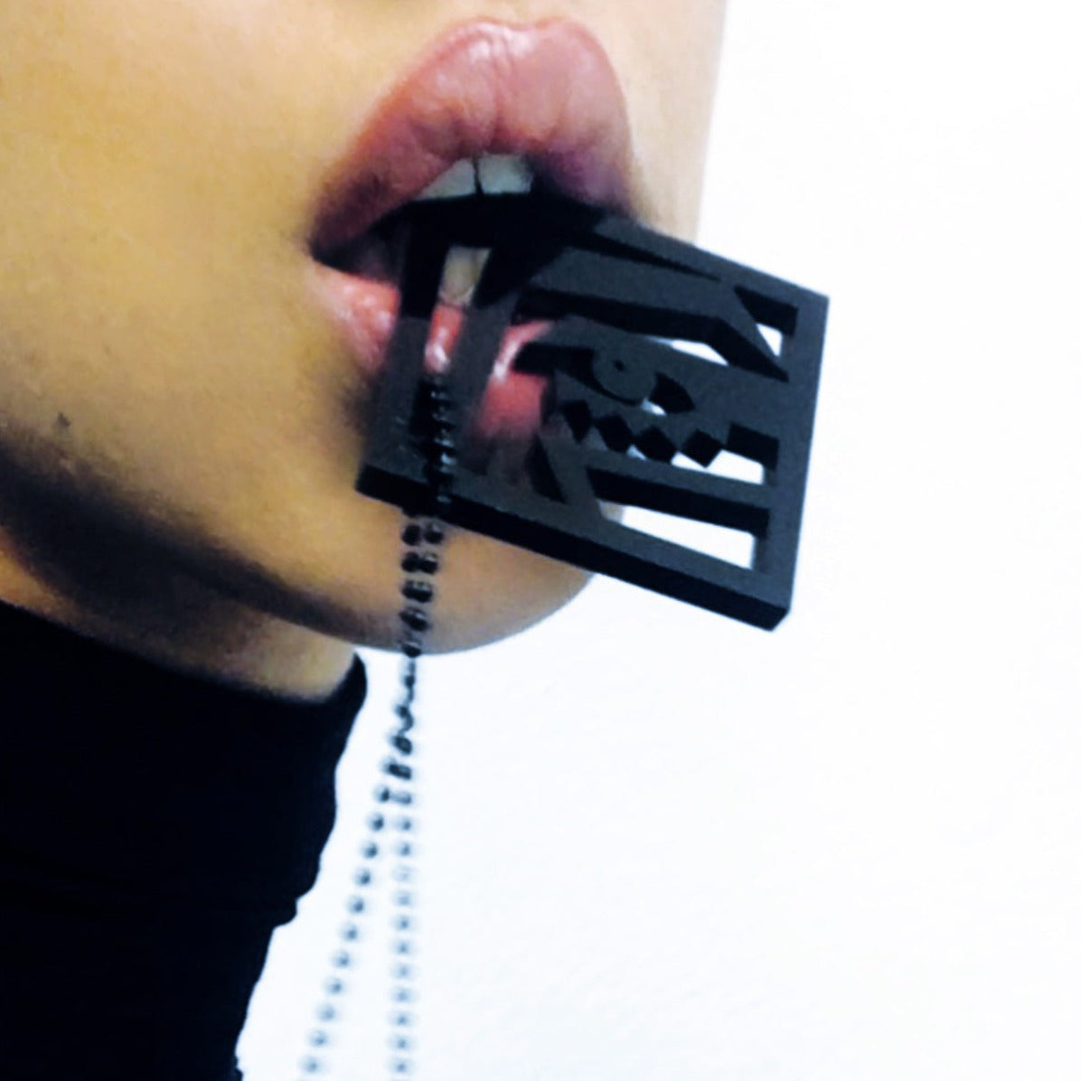 LJUS2 Chain